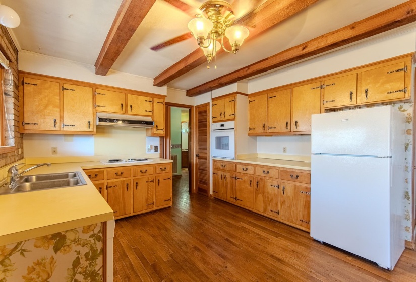 16040 69 HWY, Savannah, Tennessee 38372, 3 Bedrooms Bedrooms, 7 Rooms Rooms,1.1 BathroomsBathrooms,Residential,For Sale,69,10222942