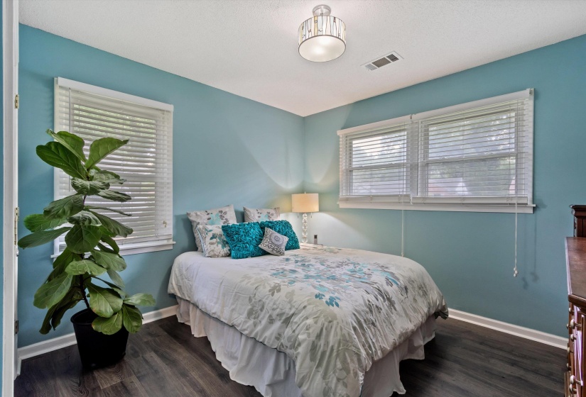 5100 SEQUOIA AVE, Memphis, Tennessee 38117, 3 Bedroom Bedrooms, 7 Room Rooms,2 BathroomBathrooms,Residential,For Sale,SEQUOIA,0,10222980