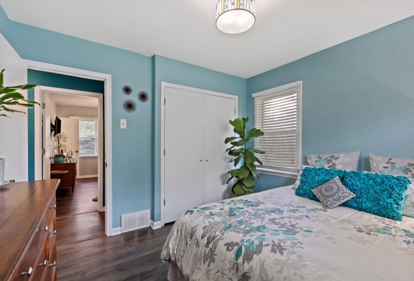 5100 SEQUOIA AVE, Memphis, Tennessee 38117, 3 Bedroom Bedrooms, 7 Room Rooms,2 BathroomBathrooms,Residential,For Sale,SEQUOIA,0,10222980