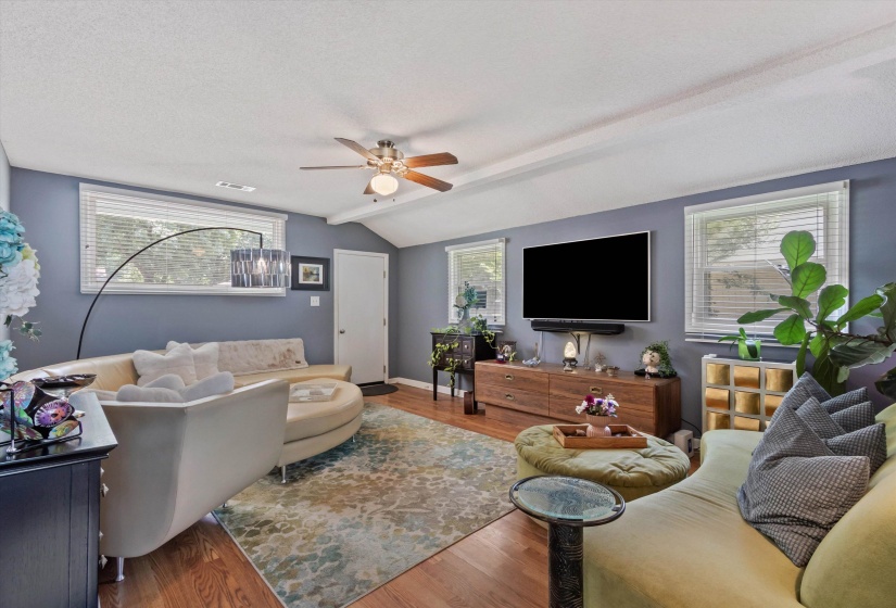 5100 SEQUOIA AVE, Memphis, Tennessee 38117, 3 Bedroom Bedrooms, 7 Room Rooms,2 BathroomBathrooms,Residential,For Sale,SEQUOIA,0,10222980