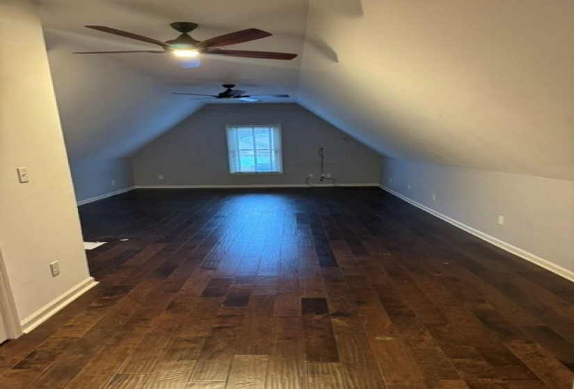 1221 CORDOVA CLUB DR, Cordova, Tennessee 38018, 3 Bedroom Bedrooms, 8 Room Rooms,2.1 BathroomBathrooms,Residential,For Sale,CORDOVA CLUB,0,10222621