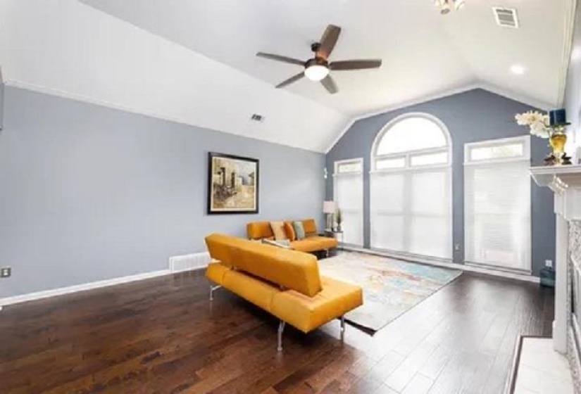 1221 CORDOVA CLUB DR, Cordova, Tennessee 38018, 3 Bedroom Bedrooms, 8 Room Rooms,2.1 BathroomBathrooms,Residential,For Sale,CORDOVA CLUB,0,10222621