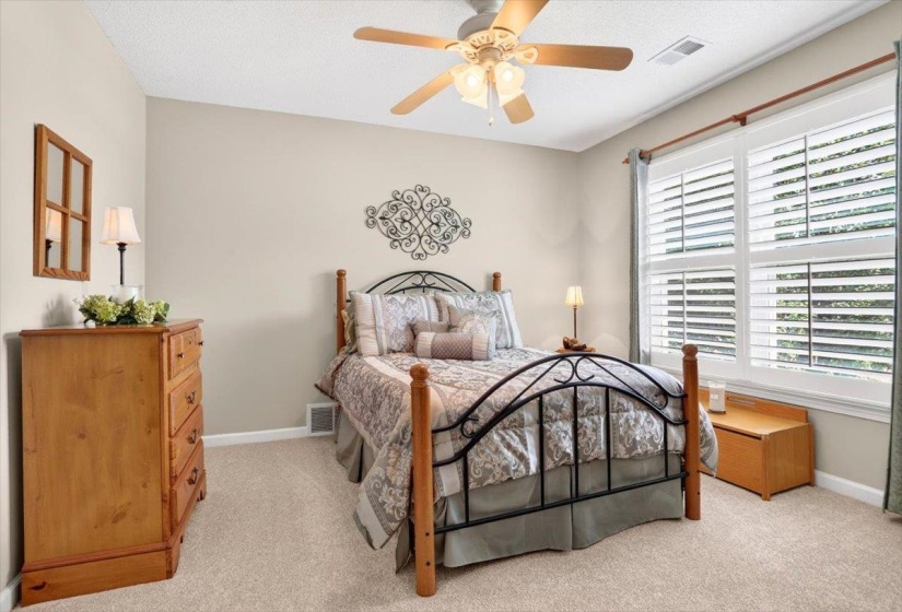 3830 BREEZY SHORES CV, Lakeland, Tennessee 38002-8192, 4 Bedrooms Bedrooms, 9 Rooms Rooms,3 BathroomsBathrooms,Residential,For Sale,BREEZY SHORES,10222986