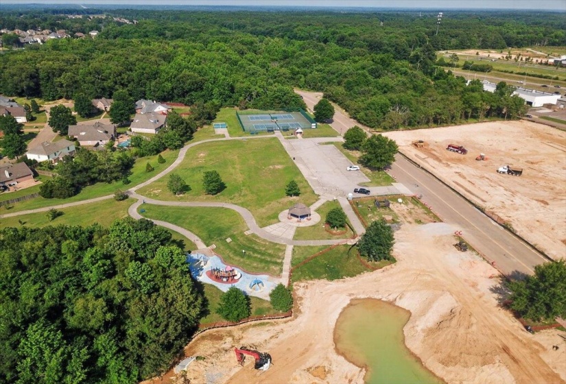 3830 BREEZY SHORES CV, Lakeland, Tennessee 38002-8192, 4 Bedrooms Bedrooms, 9 Rooms Rooms,3 BathroomsBathrooms,Residential,For Sale,BREEZY SHORES,10222986