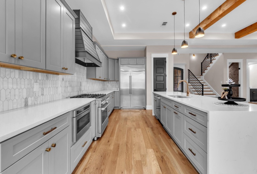 5382 SEA ISLE RD, Memphis, Tennessee 38119, 4 Bedrooms Bedrooms, 9 Rooms Rooms,3.1 BathroomsBathrooms,Residential,For Sale,SEA ISLE,10222997