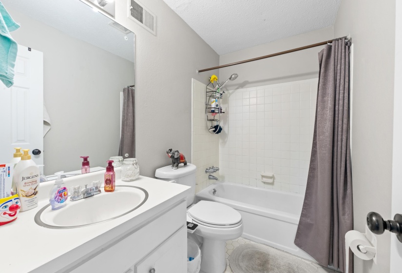 3912 PIKES PEAK AVE, Memphis, Tennessee 38108, 3 Bedrooms Bedrooms, 5 Rooms Rooms,1.1 BathroomsBathrooms,Residential,For Sale,PIKES PEAK,10223003