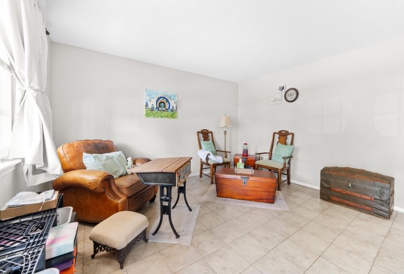3912 PIKES PEAK AVE, Memphis, Tennessee 38108, 3 Bedrooms Bedrooms, 5 Rooms Rooms,1.1 BathroomsBathrooms,Residential,For Sale,PIKES PEAK,10223003