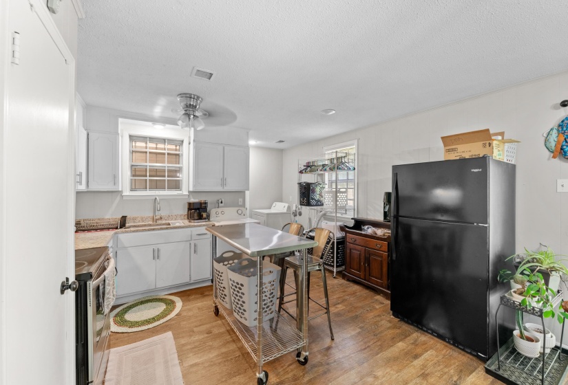 3912 PIKES PEAK AVE, Memphis, Tennessee 38108, 3 Bedrooms Bedrooms, 5 Rooms Rooms,1.1 BathroomsBathrooms,Residential,For Sale,PIKES PEAK,10223003
