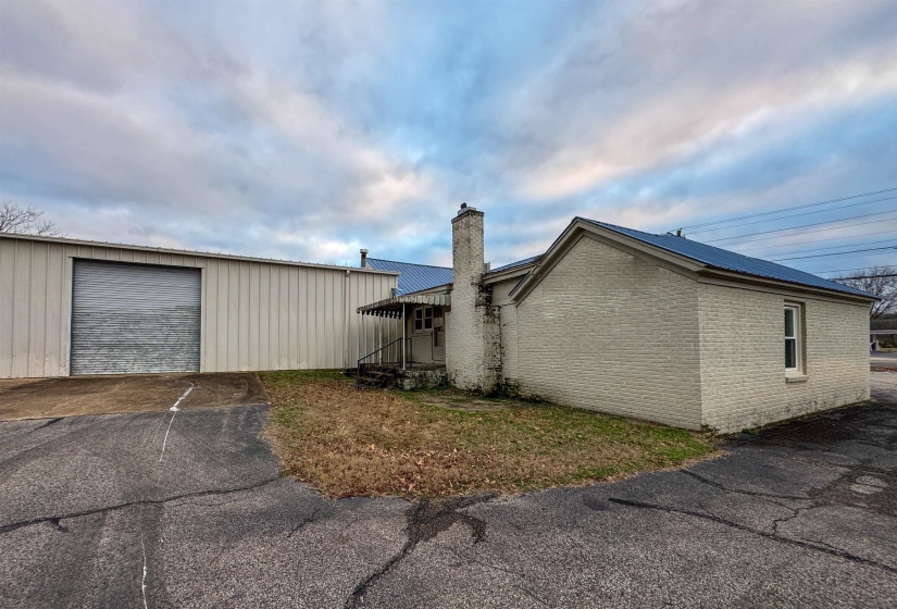 1310 MARKET ST, Bolivar, Tennessee 38008-1716, 0 , 0 ,0,Commercial/industrial,For Sale,MARKET,0,10223031