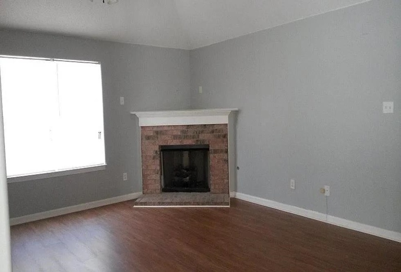 8839 MACON RD, Memphis, Tennessee 38018, 3 Bedrooms Bedrooms, 5 Rooms Rooms,2 BathroomsBathrooms,Rental Properties,For Sale,MACON,10223024