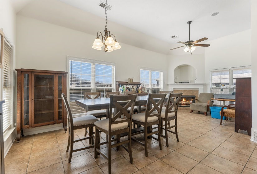 4713 RAVENCREST CV, Bartlett, Tennessee 38135, 4 Bedrooms Bedrooms, 9 Rooms Rooms,3 BathroomsBathrooms,Residential,For Sale,RAVENCREST,10217309