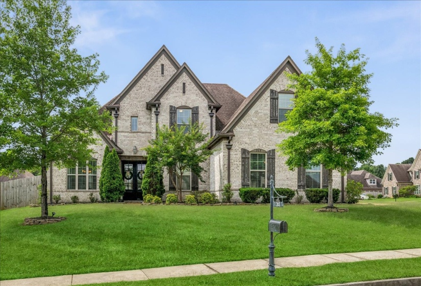 263 ESTANAULA RD, Collierville, Tennessee 38017, 4 Bedrooms Bedrooms, 8 Rooms Rooms,3 BathroomsBathrooms,Residential,For Sale,ESTANAULA,10223020