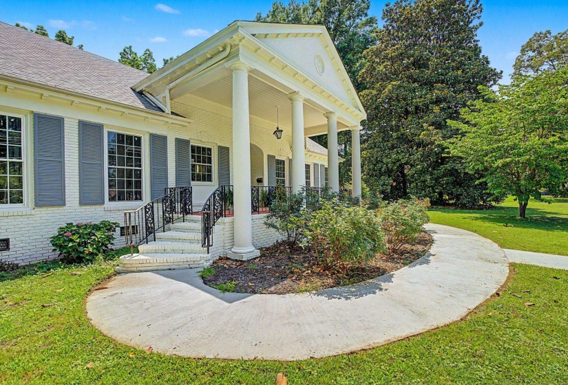 205 CHURCH ST, Somerville, Tennessee 38068, 5 Bedrooms Bedrooms, 9 Rooms Rooms,4.1 BathroomsBathrooms,Residential,For Sale,CHURCH,10223021