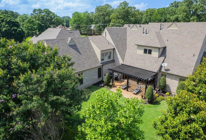 8441 POPLAR PIKE, Germantown, Tennessee 38138, 4 Bedrooms Bedrooms, 12 Rooms Rooms,4.1 BathroomsBathrooms,Residential,For Sale,POPLAR,10223023