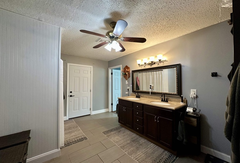 1230 JOANN RD, Somerville, Tennessee 38068, 3 Bedroom Bedrooms, 6 Room Rooms,2 BathroomBathrooms,Residential,For Sale,JOANN,0,10223025