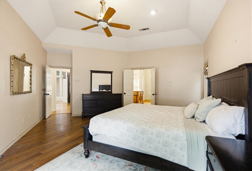 8986 CAIRN RIDGE DR, Germantown, Tennessee 38139, 5 Bedroom Bedrooms, 10 Room Rooms,4.1 BathroomBathrooms,Residential,For Sale,CAIRN RIDGE,0,10223043