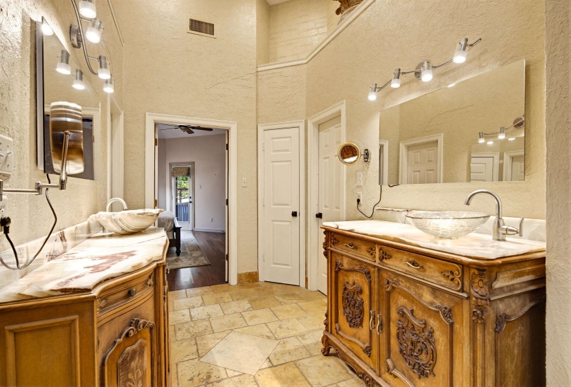 8986 CAIRN RIDGE DR, Germantown, Tennessee 38139, 5 Bedroom Bedrooms, 10 Room Rooms,4.1 BathroomBathrooms,Residential,For Sale,CAIRN RIDGE,0,10223043