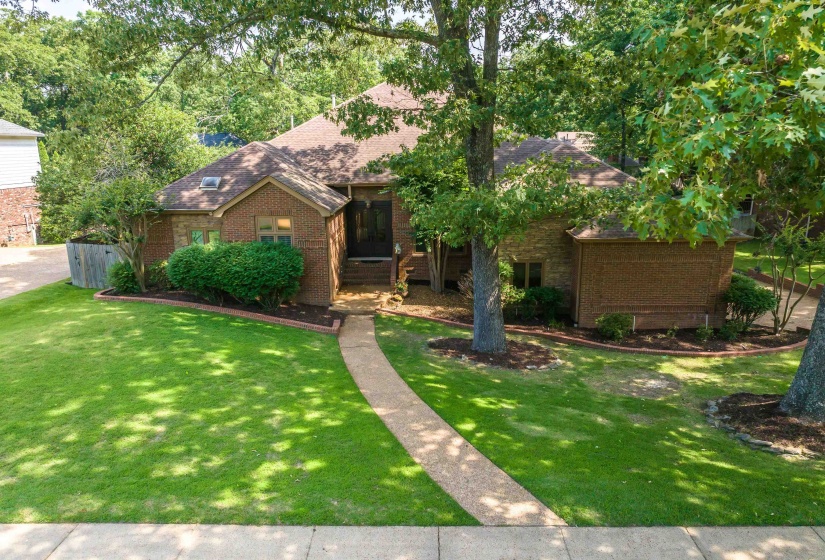 8986 CAIRN RIDGE DR, Germantown, Tennessee 38139, 5 Bedroom Bedrooms, 10 Room Rooms,4.1 BathroomBathrooms,Residential,For Sale,CAIRN RIDGE,0,10223043