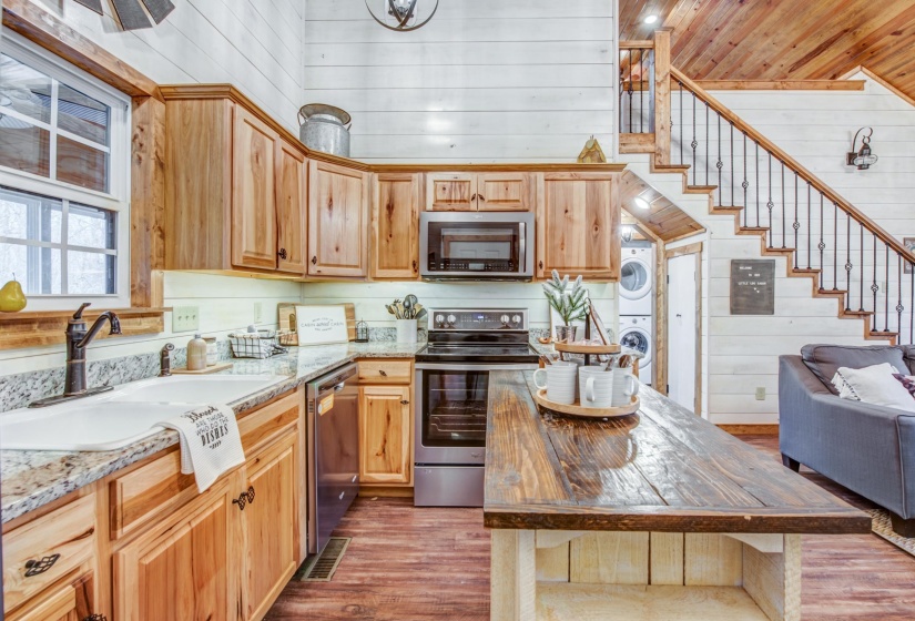 700 FAIRWAY LN, Counce, Tennessee 38326-8028, 3 Bedroom Bedrooms, 5 Room Rooms,2 BathroomBathrooms,Residential,For Sale,FAIRWAY,0,10223046
