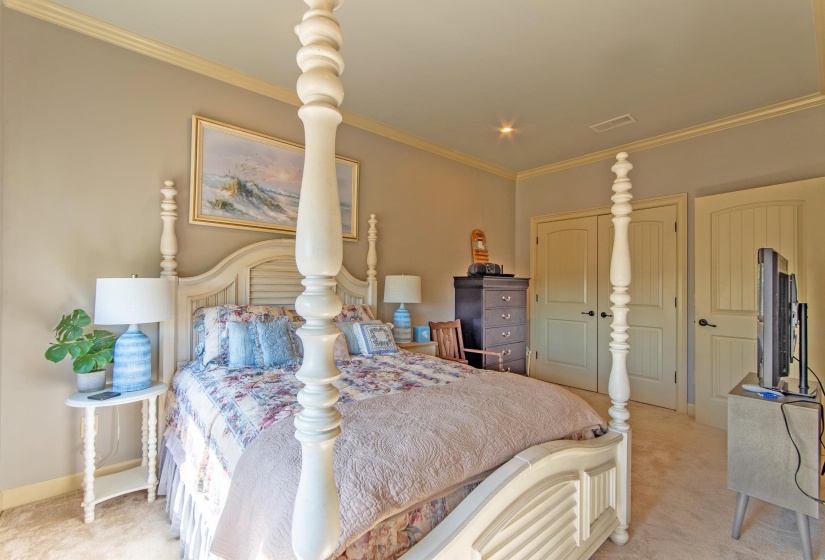 70 LIGHT PT, Savannah, Tennessee 38372, 3 Bedrooms Bedrooms, 9 Rooms Rooms,2.1 BathroomsBathrooms,Residential,For Sale,LIGHT,10223049
