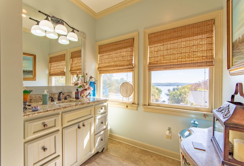 70 LIGHT PT, Savannah, Tennessee 38372, 3 Bedrooms Bedrooms, 9 Rooms Rooms,2.1 BathroomsBathrooms,Residential,For Sale,LIGHT,10223049