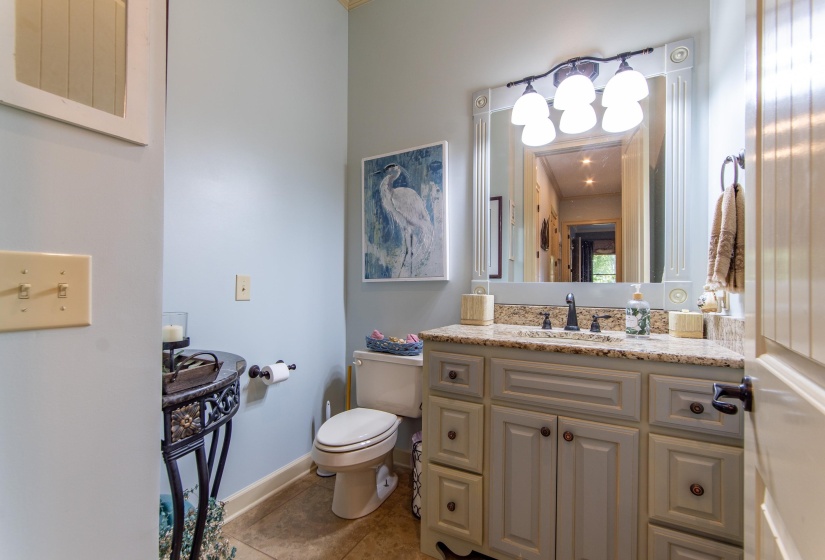 70 LIGHT PT, Savannah, Tennessee 38372, 3 Bedrooms Bedrooms, 9 Rooms Rooms,2.1 BathroomsBathrooms,Residential,For Sale,LIGHT,10223049