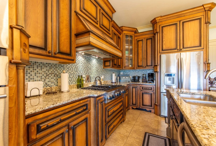 70 LIGHT PT, Savannah, Tennessee 38372, 3 Bedrooms Bedrooms, 9 Rooms Rooms,2.1 BathroomsBathrooms,Residential,For Sale,LIGHT,10223049
