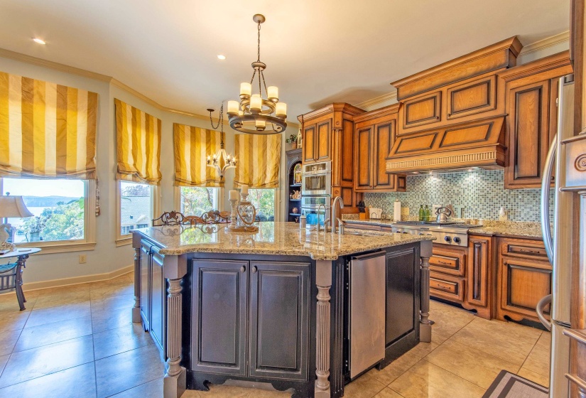 70 LIGHT PT, Savannah, Tennessee 38372, 3 Bedrooms Bedrooms, 9 Rooms Rooms,2.1 BathroomsBathrooms,Residential,For Sale,LIGHT,10223049