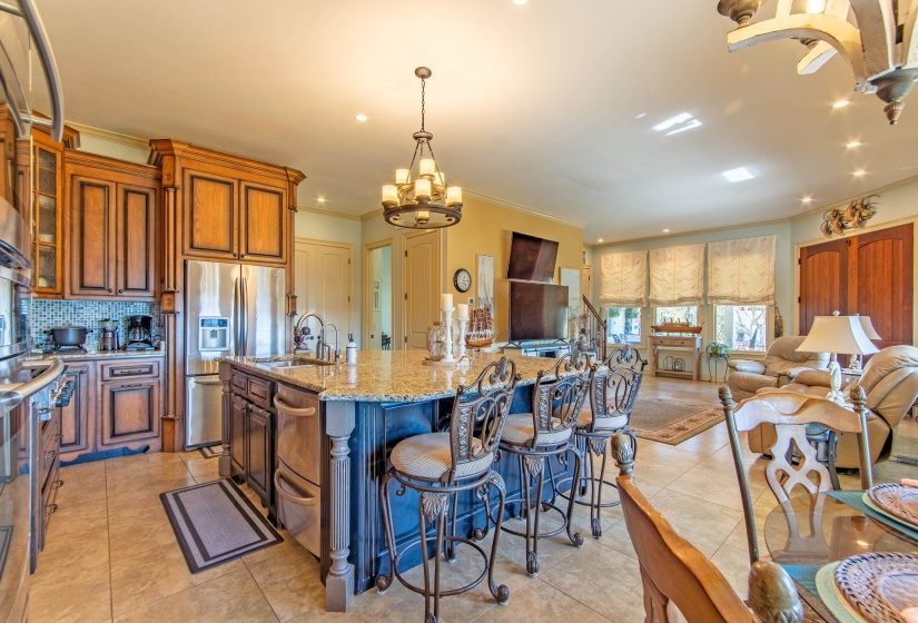 70 LIGHT PT, Savannah, Tennessee 38372, 3 Bedrooms Bedrooms, 9 Rooms Rooms,2.1 BathroomsBathrooms,Residential,For Sale,LIGHT,10223049
