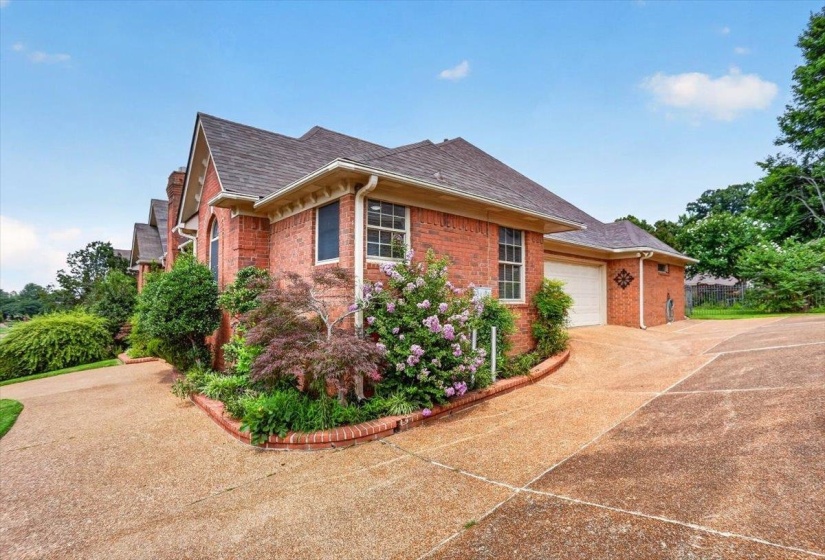 1846 PHEASANT ACRES LN, Memphis, Tennessee 38016, 2 Bedroom Bedrooms, 6 Room Rooms,2 BathroomBathrooms,Residential,For Sale,PHEASANT ACRES,0,10223063