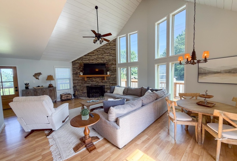1 SHADY OAK CV, Iuka, Mississippi 38852, 3 Bedroom Bedrooms, 8 Room Rooms,2 BathroomBathrooms,Residential,For Sale,SHADY OAK,0,10223067