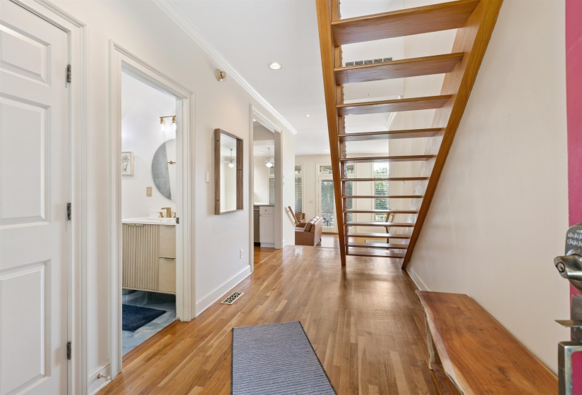 844 HARBOR ISLE CIR, Memphis, Tennessee 38103, 3 Bedroom Bedrooms, 5 Room Rooms,3 BathroomBathrooms,Residential,For Sale,HARBOR ISLE,0,10223086