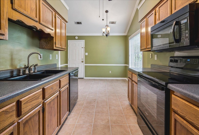 895 CULLY RD, Memphis, Tennessee 38018, 3 Bedrooms Bedrooms, 6 Rooms Rooms,2 BathroomsBathrooms,Residential,For Sale,CULLY,10223093