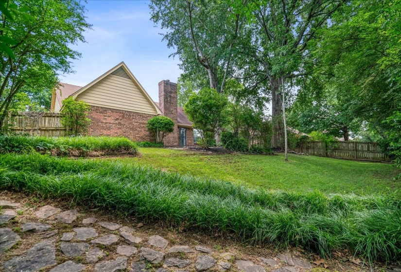 895 CULLY RD, Memphis, Tennessee 38018, 3 Bedrooms Bedrooms, 6 Rooms Rooms,2 BathroomsBathrooms,Residential,For Sale,CULLY,10223093