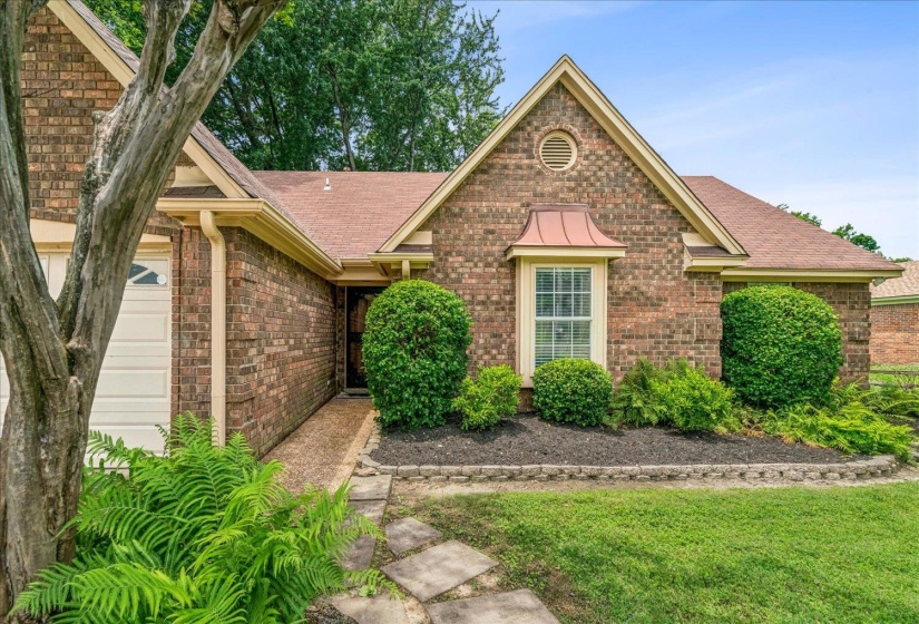 895 CULLY RD, Memphis, Tennessee 38018, 3 Bedrooms Bedrooms, 6 Rooms Rooms,2 BathroomsBathrooms,Residential,For Sale,CULLY,10223093