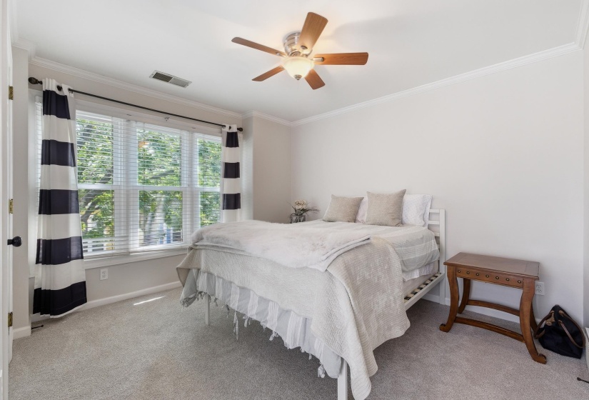 589 MADEWOOD DR, Memphis, Tennessee 38103, 2 Bedroom Bedrooms, 4 Room Rooms,2.1 BathroomBathrooms,Residential,For Sale,MADEWOOD,0,10223094