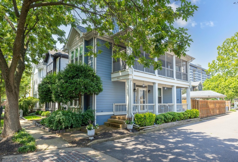 589 MADEWOOD DR, Memphis, Tennessee 38103, 2 Bedroom Bedrooms, 4 Room Rooms,2.1 BathroomBathrooms,Residential,For Sale,MADEWOOD,0,10223094