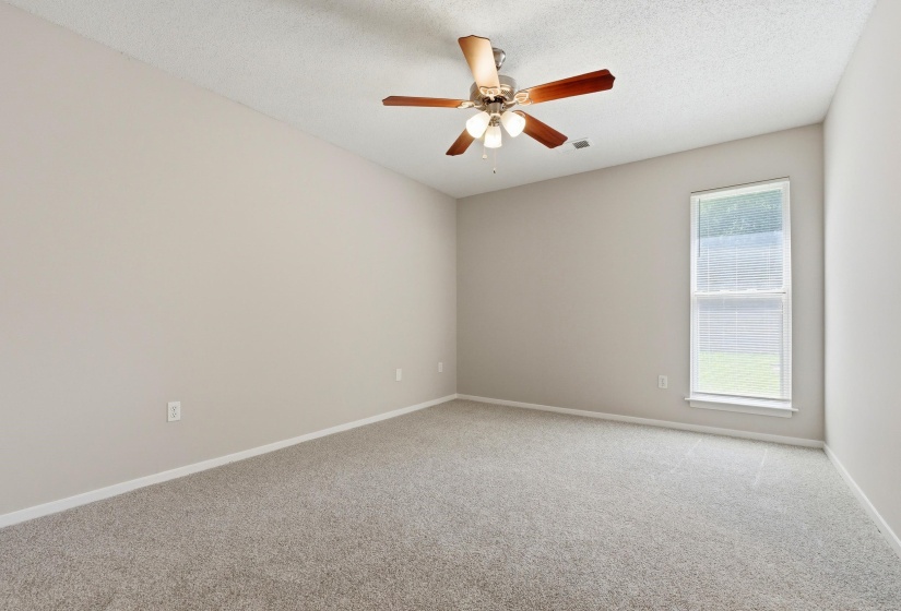 7446 CLIFFWOOD DR, Horn Lake, Mississippi 38637-1191, 4 Bedroom Bedrooms, 6 Room Rooms,2 BathroomBathrooms,Residential,For Sale,CLIFFWOOD,0,10223097