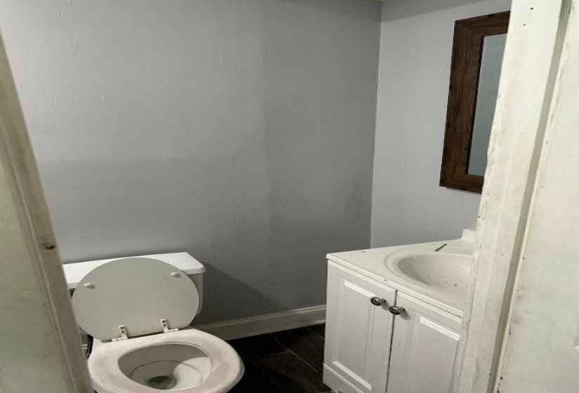 54 FRANK AVE, Memphis, Tennessee 38109, 3 Bedroom Bedrooms, 6 Room Rooms,2 BathroomBathrooms,Residential,For Sale,FRANK,0,10223070