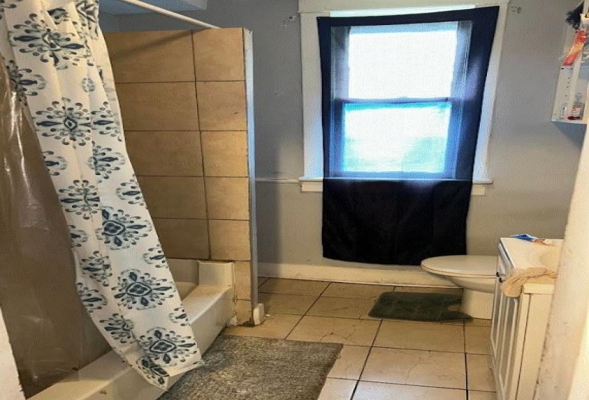 54 FRANK AVE, Memphis, Tennessee 38109, 3 Bedroom Bedrooms, 6 Room Rooms,2 BathroomBathrooms,Residential,For Sale,FRANK,0,10223070