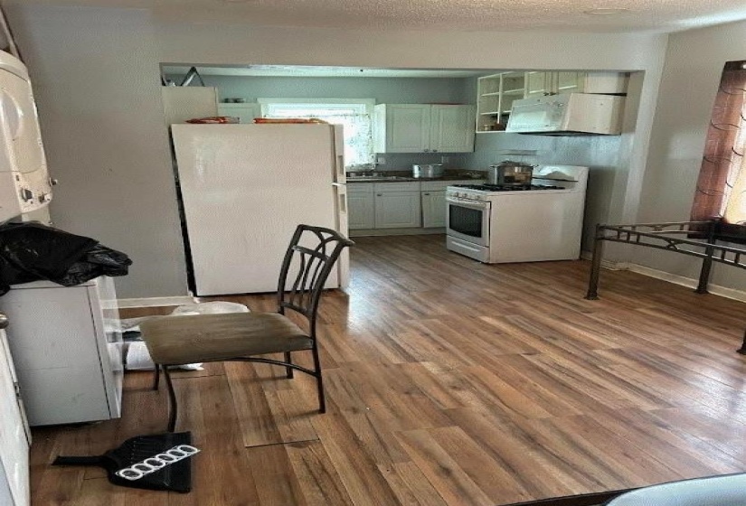54 FRANK AVE, Memphis, Tennessee 38109, 3 Bedroom Bedrooms, 6 Room Rooms,2 BathroomBathrooms,Residential,For Sale,FRANK,0,10223070