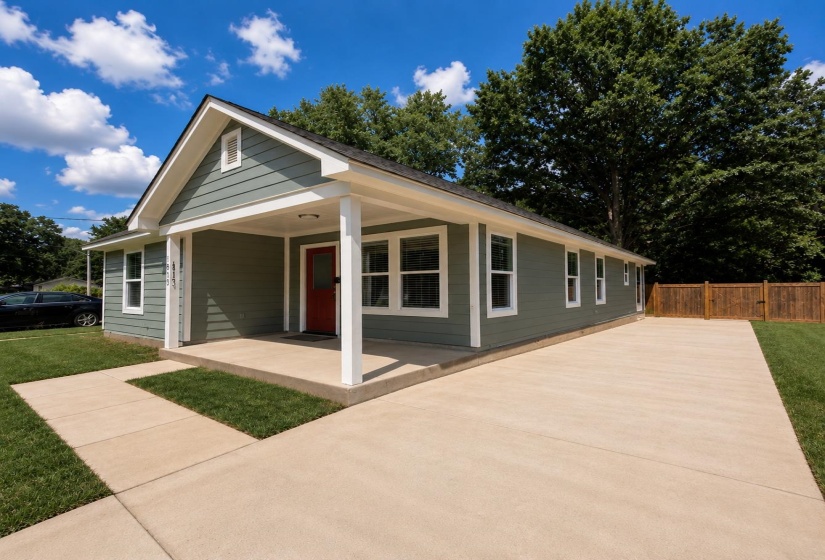 1602 HIGHLAND ST, Memphis, Tennessee 38111, 4 Bedrooms Bedrooms, 11 Rooms Rooms,2 BathroomsBathrooms,Residential,For Sale,HIGHLAND,10223080