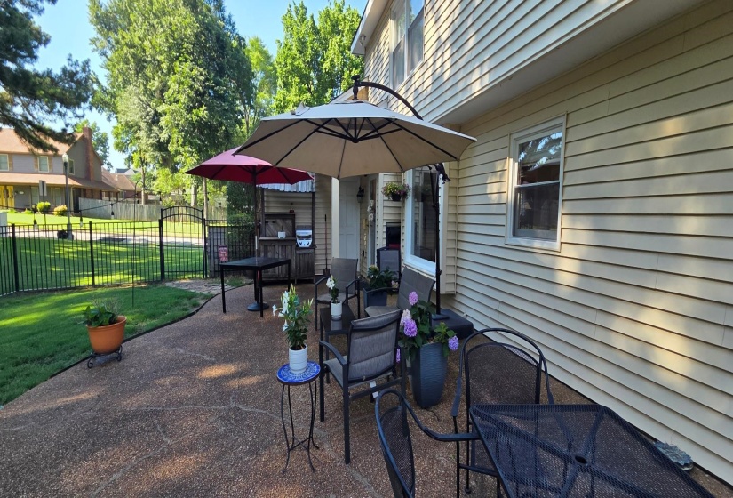 2840 ASPEN GLADE CV, Memphis, Tennessee 38016, 4 Bedroom Bedrooms, 7 Room Rooms,2.1 BathroomBathrooms,Residential,For Sale,ASPEN GLADE,0,10223101