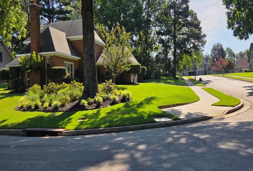 2840 ASPEN GLADE CV, Memphis, Tennessee 38016, 4 Bedroom Bedrooms, 7 Room Rooms,2.1 BathroomBathrooms,Residential,For Sale,ASPEN GLADE,0,10223101