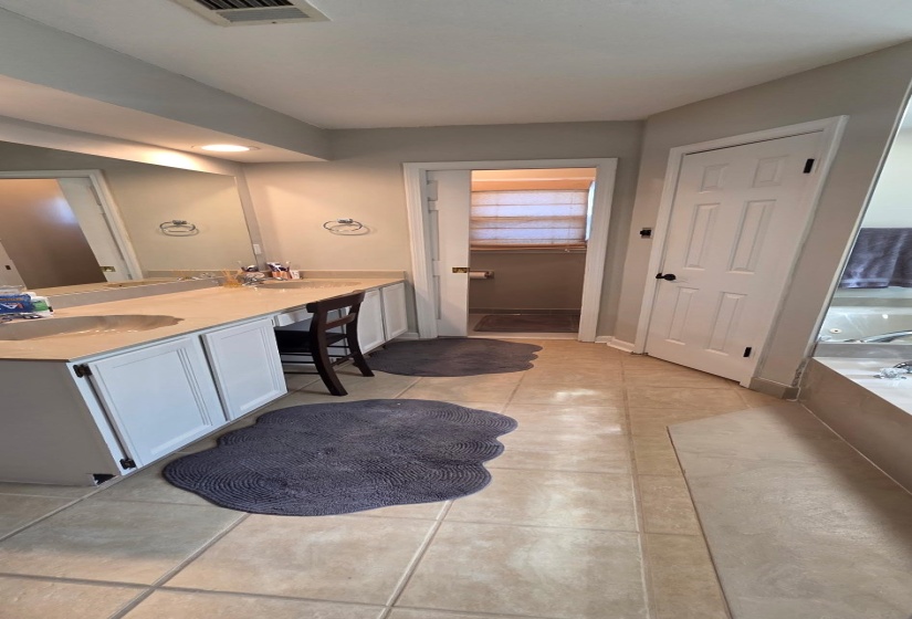 2840 ASPEN GLADE CV, Memphis, Tennessee 38016, 4 Bedroom Bedrooms, 7 Room Rooms,2.1 BathroomBathrooms,Residential,For Sale,ASPEN GLADE,0,10223101