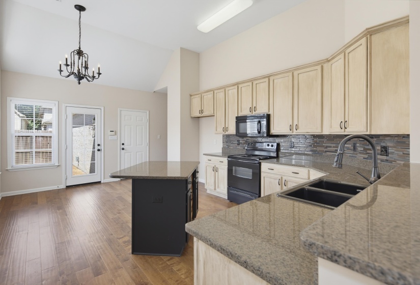 1893 TALISKER DR, Cordova, Tennessee 38016, 3 Bedroom Bedrooms, 5 Room Rooms,2 BathroomBathrooms,Residential,For Sale,TALISKER,0,10223113