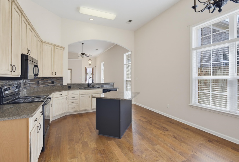 1893 TALISKER DR, Cordova, Tennessee 38016, 3 Bedroom Bedrooms, 5 Room Rooms,2 BathroomBathrooms,Residential,For Sale,TALISKER,0,10223113