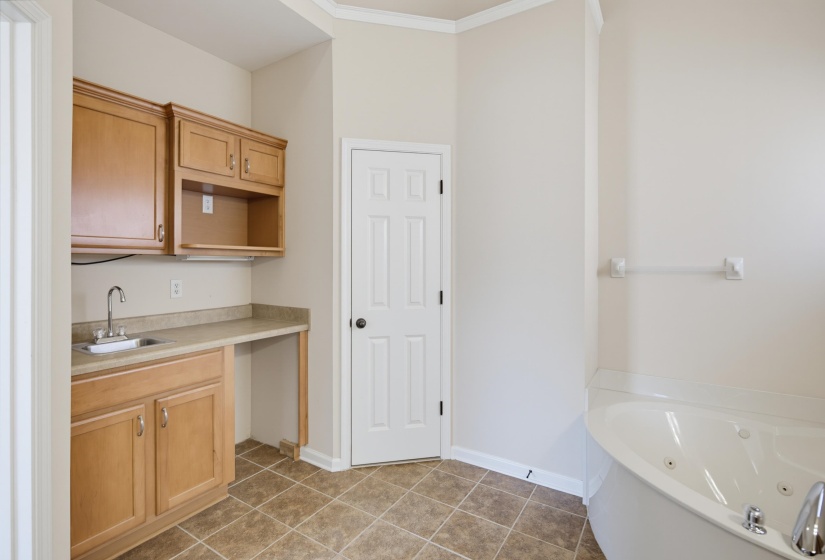 1893 TALISKER DR, Cordova, Tennessee 38016, 3 Bedroom Bedrooms, 5 Room Rooms,2 BathroomBathrooms,Residential,For Sale,TALISKER,0,10223113