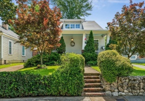 320 WATKINS ST, Memphis, Tennessee 38104, 3 Bedrooms Bedrooms, 9 Rooms Rooms,3 BathroomsBathrooms,Residential,For Sale,WATKINS,10223115