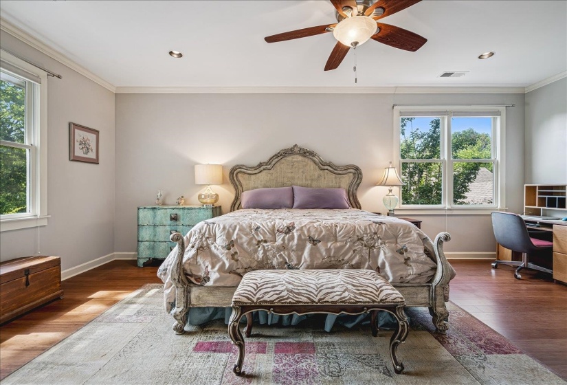 320 WATKINS ST, Memphis, Tennessee 38104, 3 Bedrooms Bedrooms, 9 Rooms Rooms,3 BathroomsBathrooms,Residential,For Sale,WATKINS,10223115